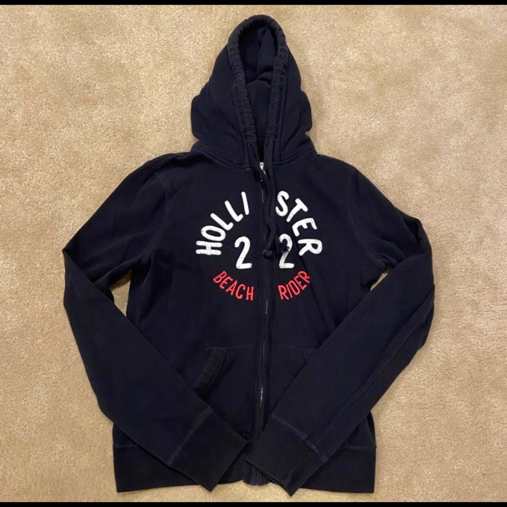 Hollister sweater